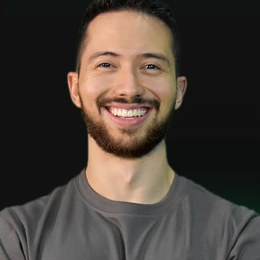 咱们有飞飞飞不完的飞机了